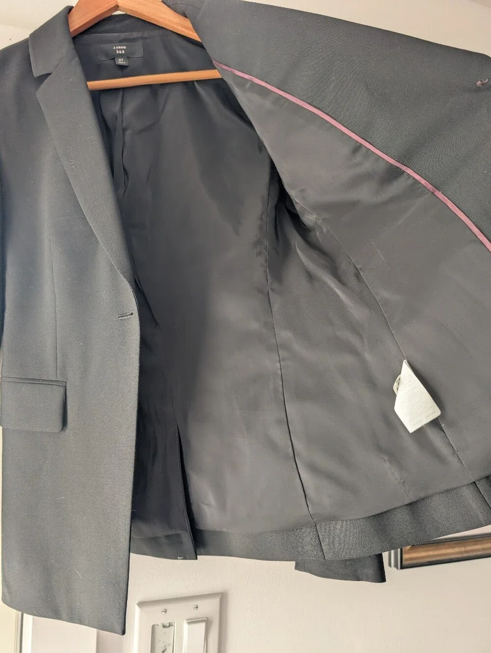 J. Crew Tall Slim Single-button Blazer in Everyday Wool, Black, 6T (Tall) - Picture 3 of 6